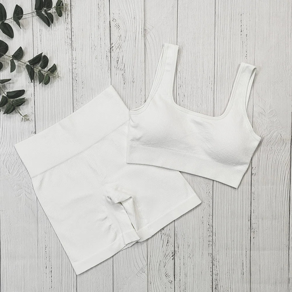 Nahtloses, Hochgeschnittenes Yoga und Fitness Outfit weiß set