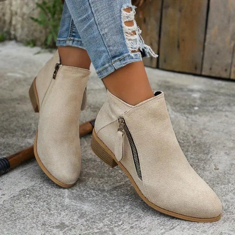 Sienna Chelsea Boots – Elegante Wildlederimitat Stiefel Mit Rutschfester Sohle & Bequemem Fußbett Beige