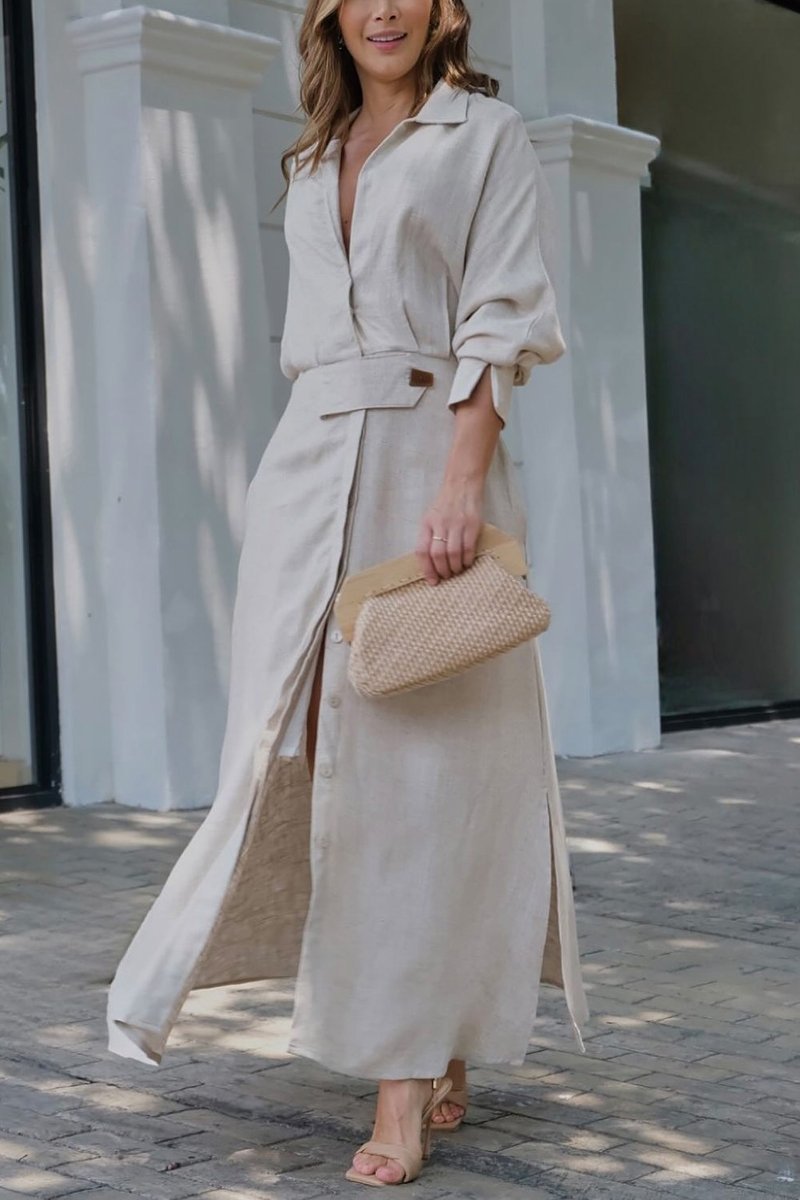 Stilvolles Jeanette Maxikleid von Fadenburg mit V-Ausschnitt aus reinem Leinen, präsentiert in elegantem Design, ideal für den Sommer.