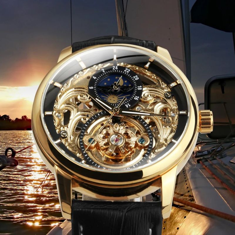 Elegante skelettierte Automatik-Mondphasenuhr, die das mechanische Uhrwerk und die Mondphasenanzeige zeigt.