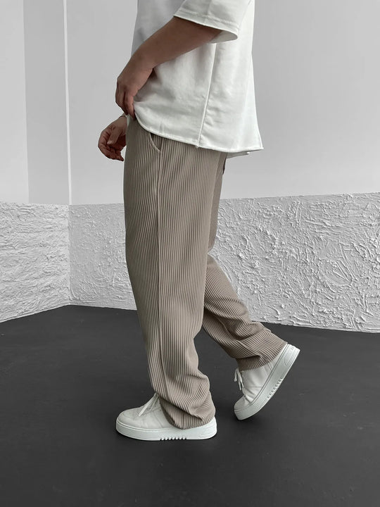 Gerippte Hose Modern
