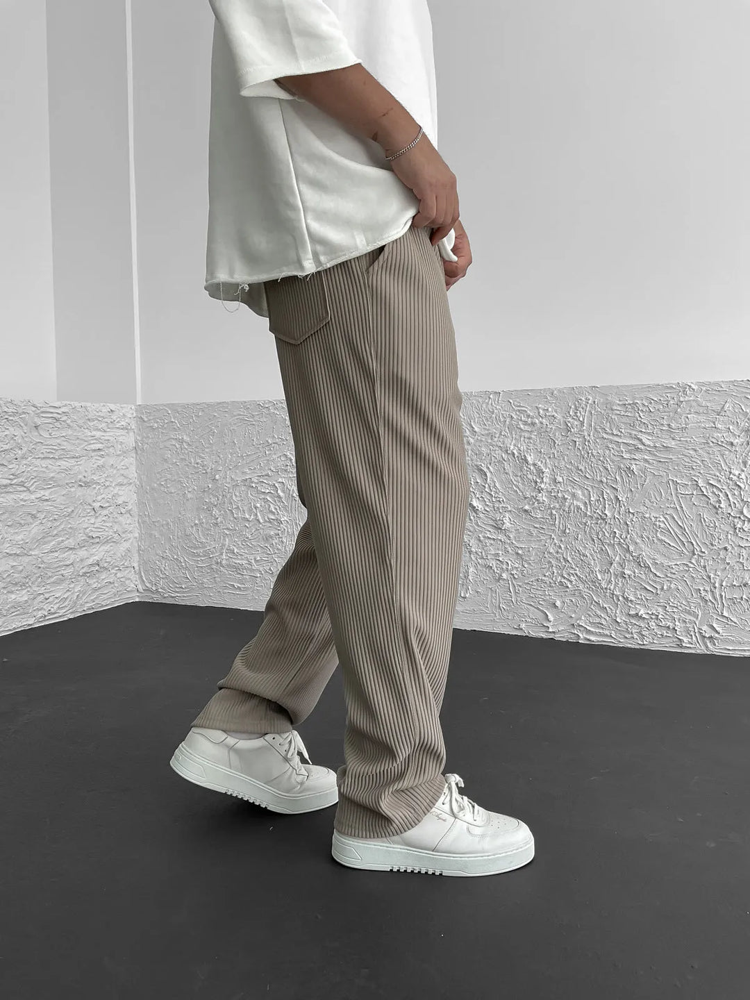 Gerippte Hose Modern