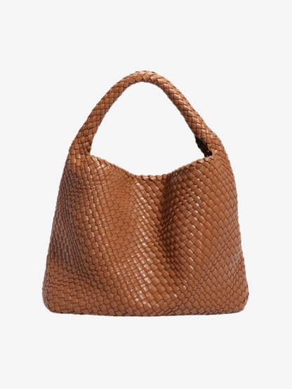 Luna Chic Oversized Woven Hobo Bag von Fadenburg aus hochwertigem veganem Leder, stilvolles Design und praktische Funktion.