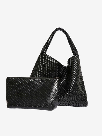 Luna Chic Oversized Woven Hobo Bag von Fadenburg aus hochwertigem veganem Leder, ideal für stilvolle Nutzung.