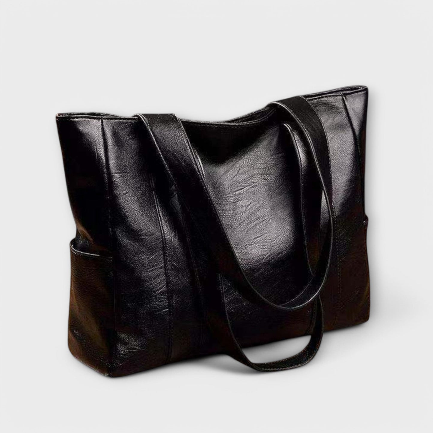 Eteria Vintage Ledertasche für Damen, hochwertige Verarbeitung und langlebiges Material für täglichen Gebrauch.