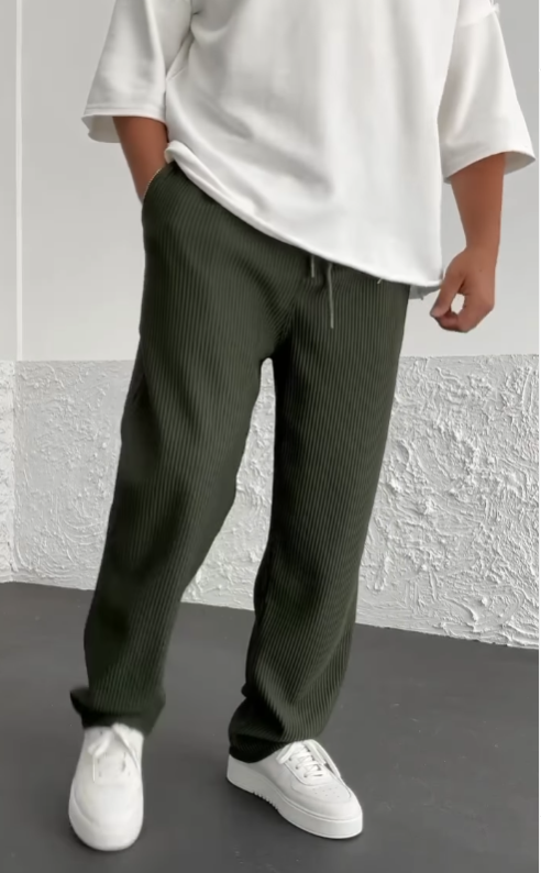 Gerippte Hose Modern